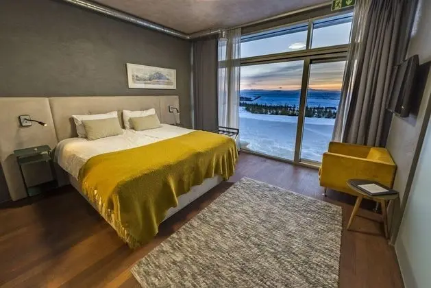 Deluxe Tek Büyük veya İki Ayrı Yataklı Oda, 1 En Büyük (King) Boy Yatak, Tepe Manzaralı