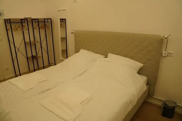 Comfort Oda (White)