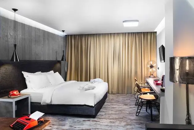 Junior Süit, Şehir Manzaralı