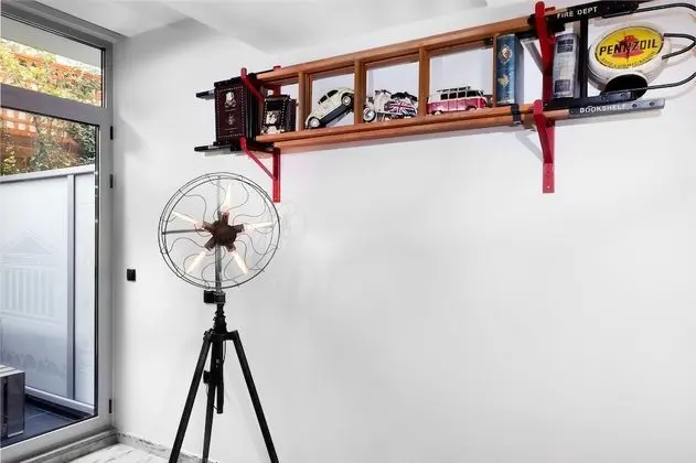 Junior Süit, Şehir Manzaralı