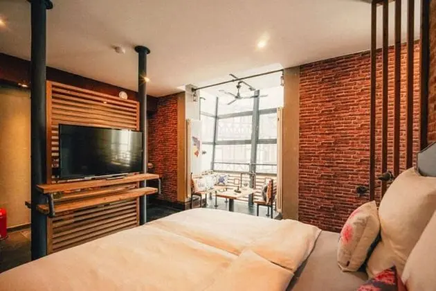 Design Tek Büyük Yataklı Oda