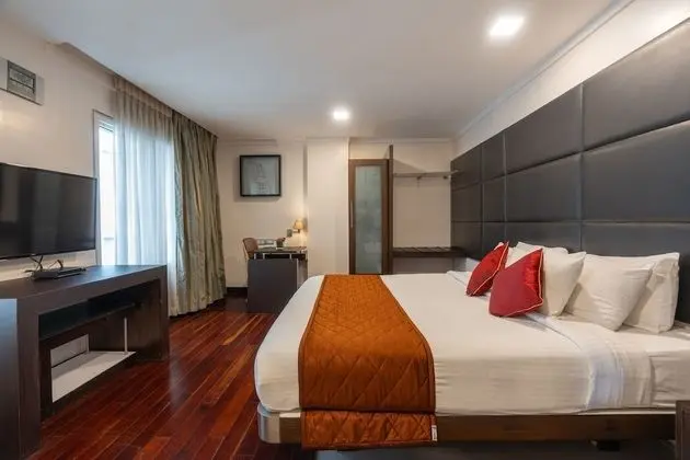 Luxury Suite