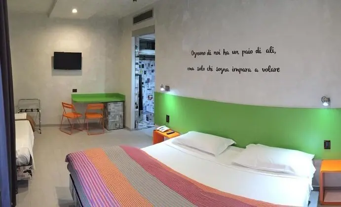 Üç Kişilik Oda, Balkon