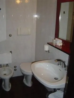 Üç Kişilik Oda, Balkon