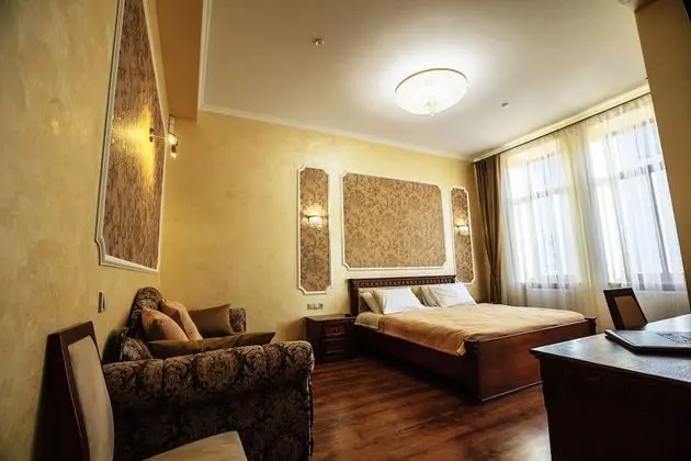 Junior Oda, 1 En Büyük (King) Boy Yatak, Şehir Manzaralı