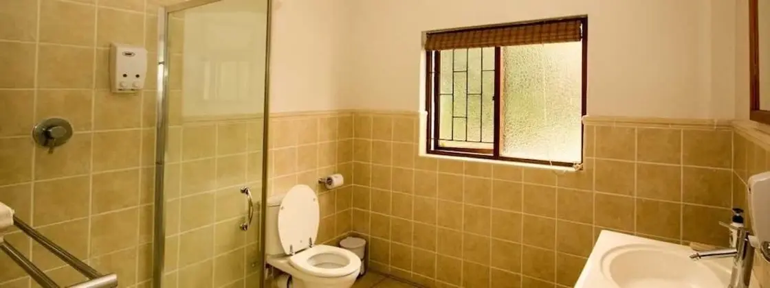 Room 04 (Cottage)