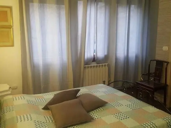 Tek Büyük Yataklı Oda