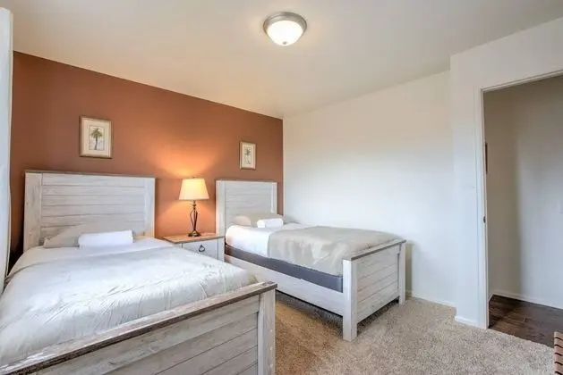 Ev (3 Bedrooms)