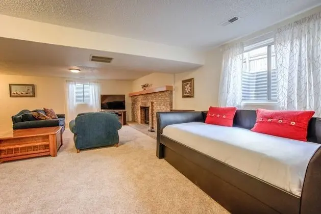 Ev (3 Bedrooms)