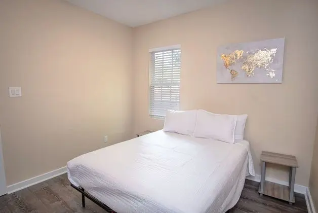 Ev (3 Bedrooms)