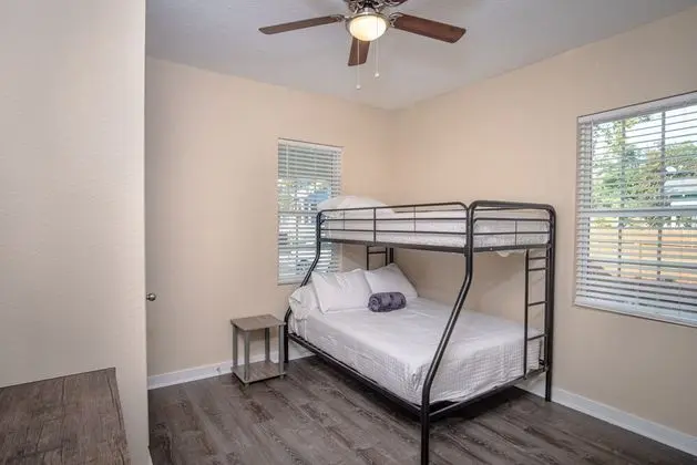 Ev (3 Bedrooms)