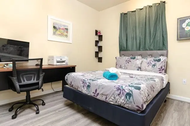 Sıra Ev, 3 Yatak Odası (3 Bathrooms - 23910)