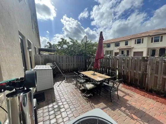 Sıra Ev, 3 Yatak Odası (3 Bathrooms - 23910)