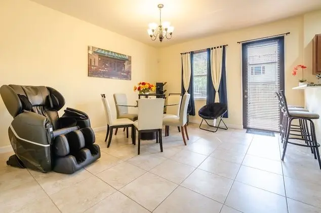 Sıra Ev, 3 Yatak Odası (3 Bathrooms - 23910)