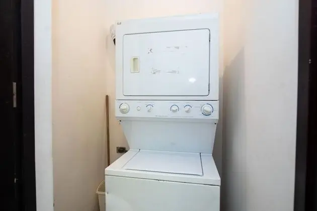 Ev