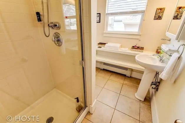 Ev (3 Bedrooms)
