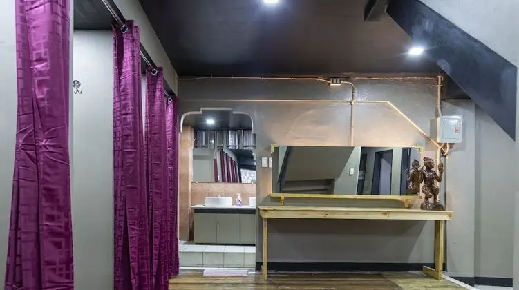 Single Bed in Mixed Dormitory