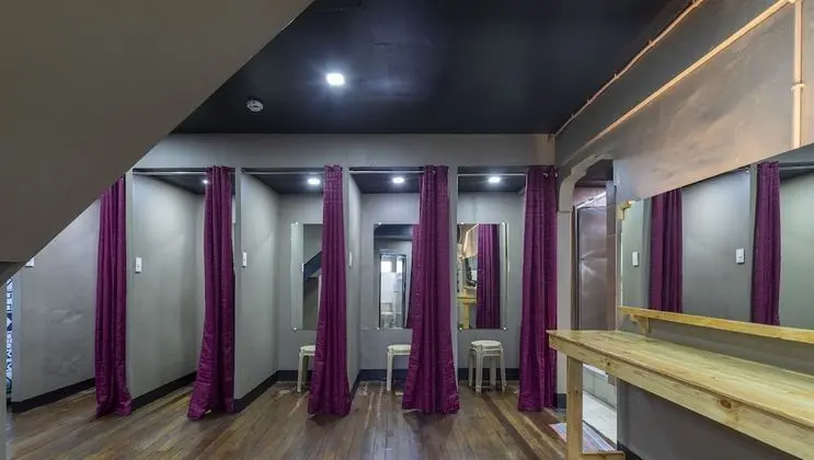 Single Bed in Mixed Dormitory