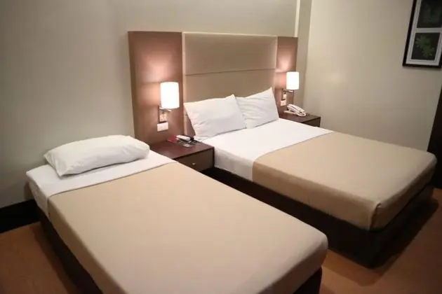 Deluxe Tek Büyük Yataklı Oda (Semi)