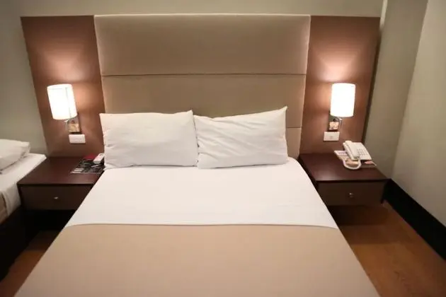 Deluxe Tek Büyük Yataklı Oda (Semi)