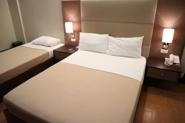 Deluxe Tek Büyük Yataklı Oda (Semi)