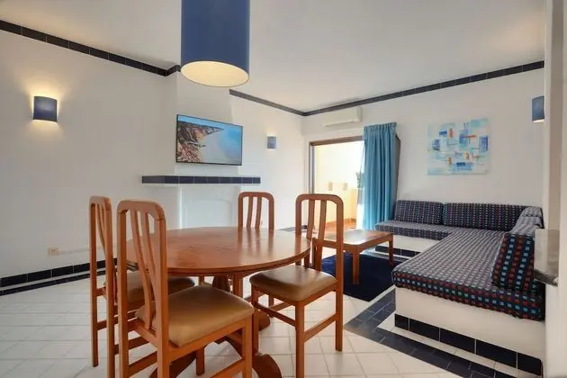 Apart Daire, Kısmi Deniz Manzaralı