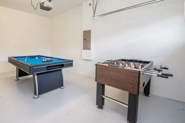 Ev (Champions Gate Villa W Game Room and )