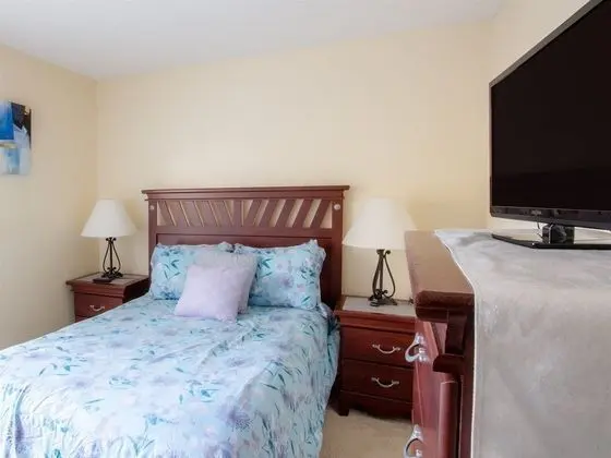 Ev (4 Bed and 3 Bath in Perfect Location )