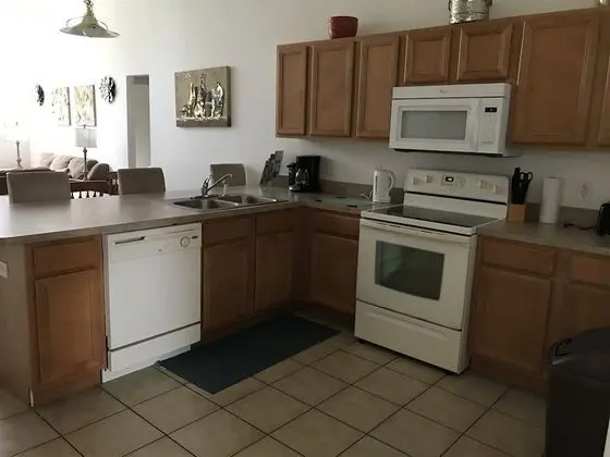 Ev (4 Bed and 3 Bath in Perfect Location )