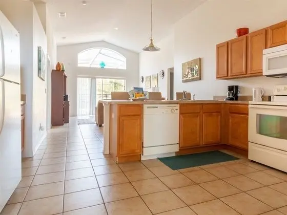Ev (4 Bed and 3 Bath in Perfect Location )