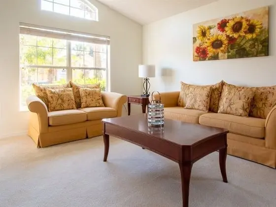 Ev (4 Bed and 3 Bath in Perfect Location )