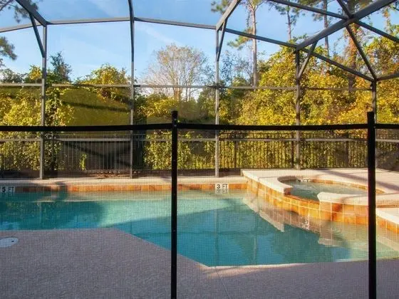 Ev (4 Bed and 3 Bath in Perfect Location )