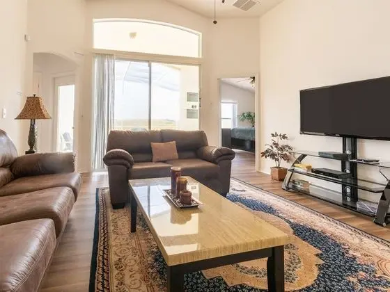 Ev (4 Bed 428)