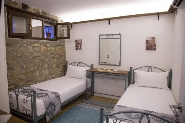 Tek Büyük Yataklı Oda, 1 Çift Kişilik Yatak