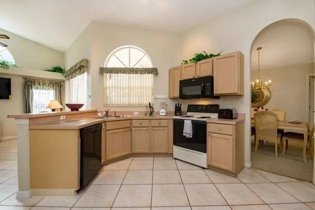 Villa (4 Bedroom 3 Bathroom Pool Villa)