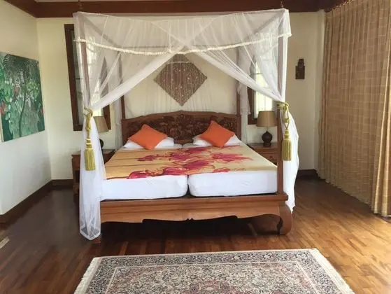 Villa, 4 Yatak Odası, Deniz Manzaralı