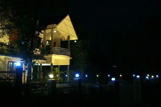 Villa, 4 Yatak Odası, Balkon