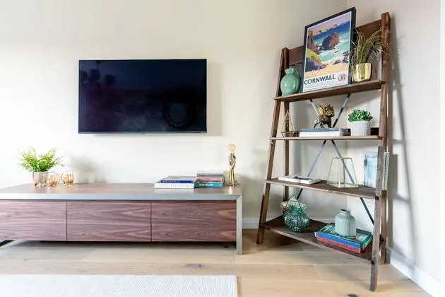 Ev, 4 Yatak Odası, Mikrodalga