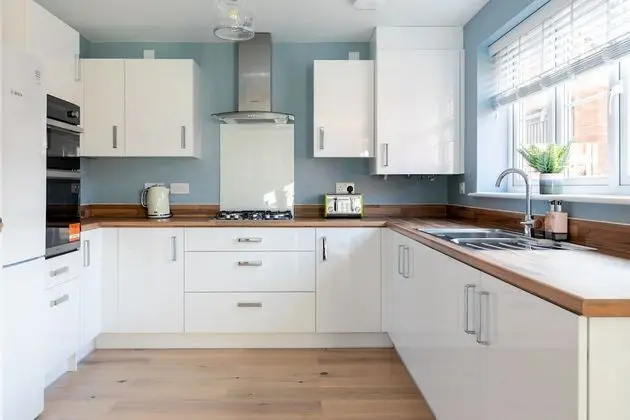 Ev, 4 Yatak Odası, Mikrodalga