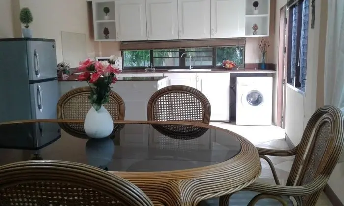 4 Bedrooms  (Not Incl.Electricity)
