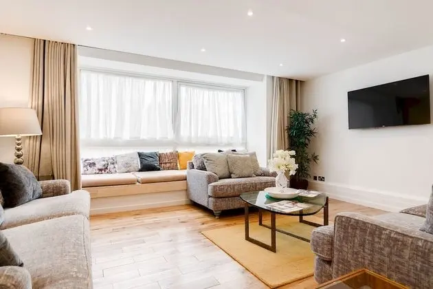 Ev (4 Bedrooms)