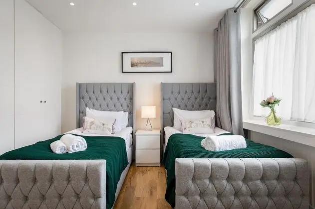 Ev (4 Bedrooms)