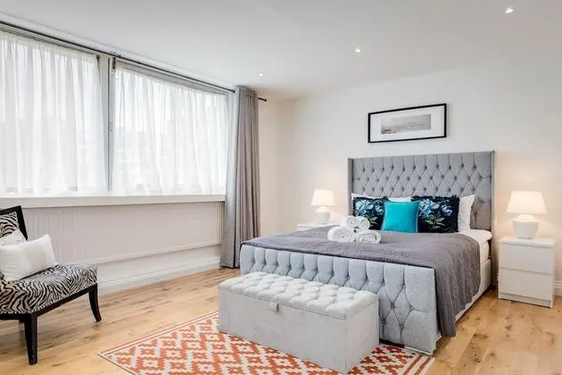 Ev (4 Bedrooms)