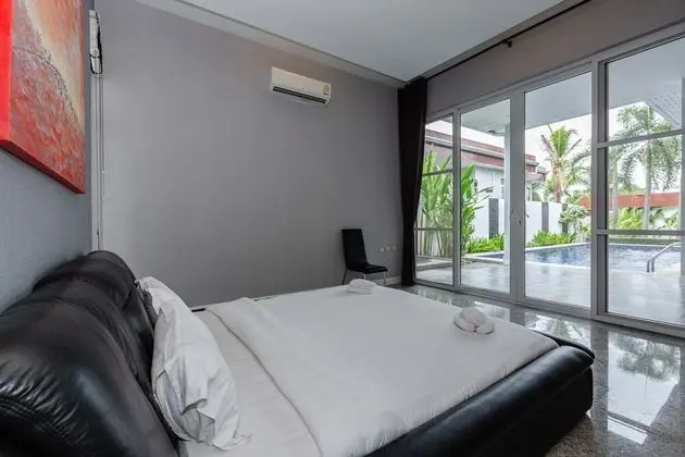 4-Bedroom Villa with a Private Pool