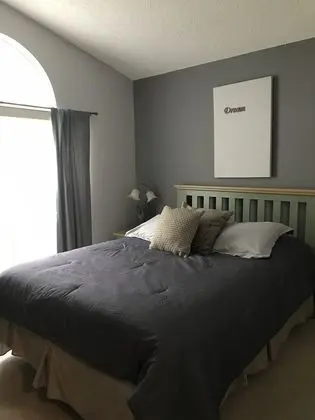 Ev