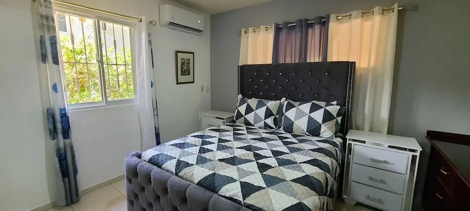 Villa (4 Bedrooms)