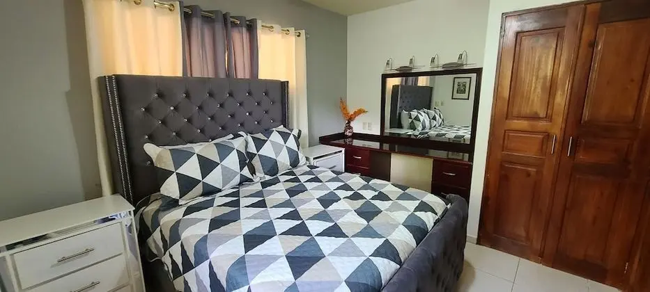 Villa (4 Bedrooms)