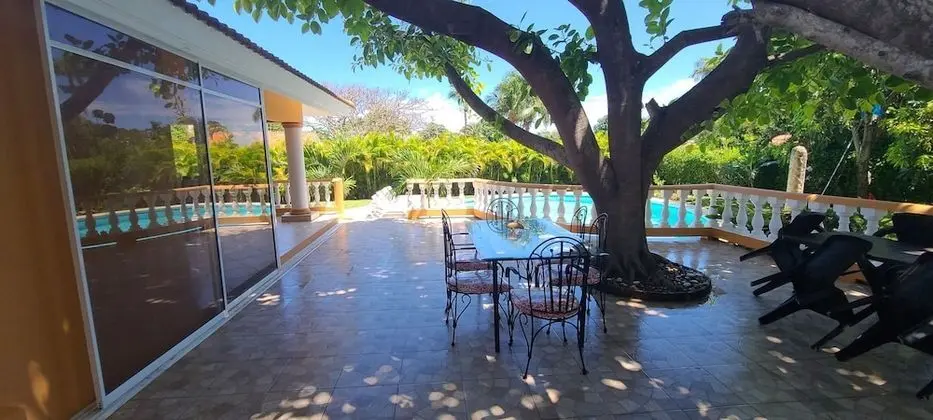Villa (4 Bedrooms)