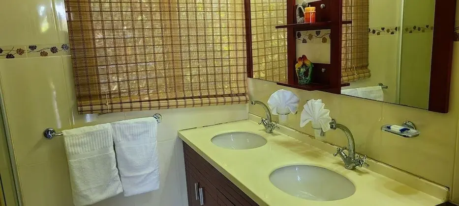 Villa (4 Bedrooms)