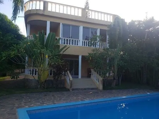 Grand Villa